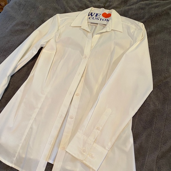 BUNDLE OF 3 - Women’s Button Down Shirts - Picture 3 of 13